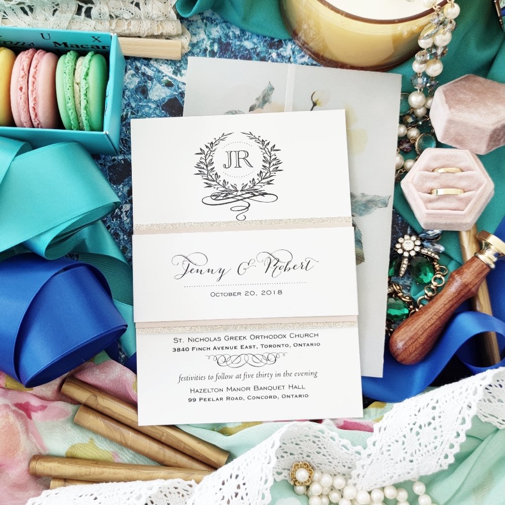 Single card with a glitter and mirror paper layered belly band.